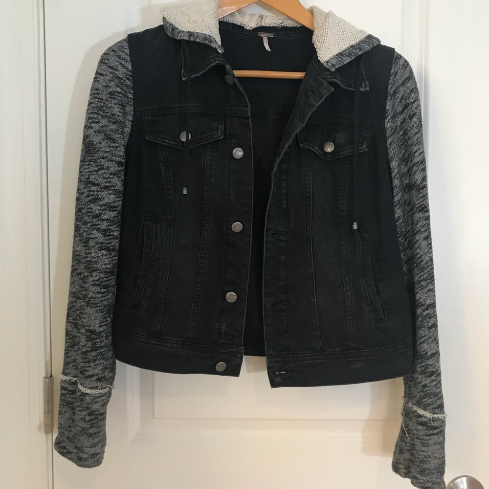 Free people, Distressed jean jacket
